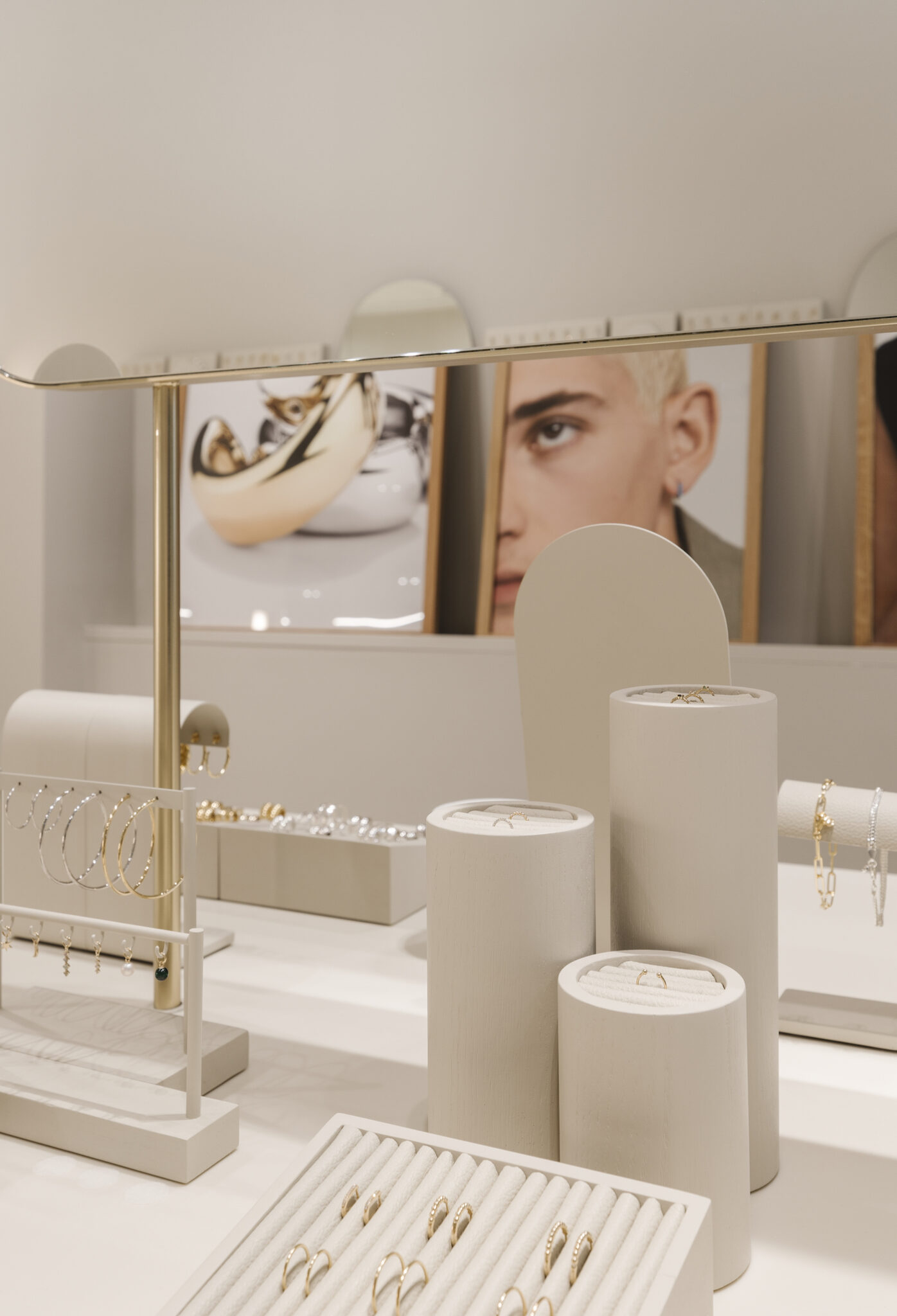 Jewelry stores open today near me shop