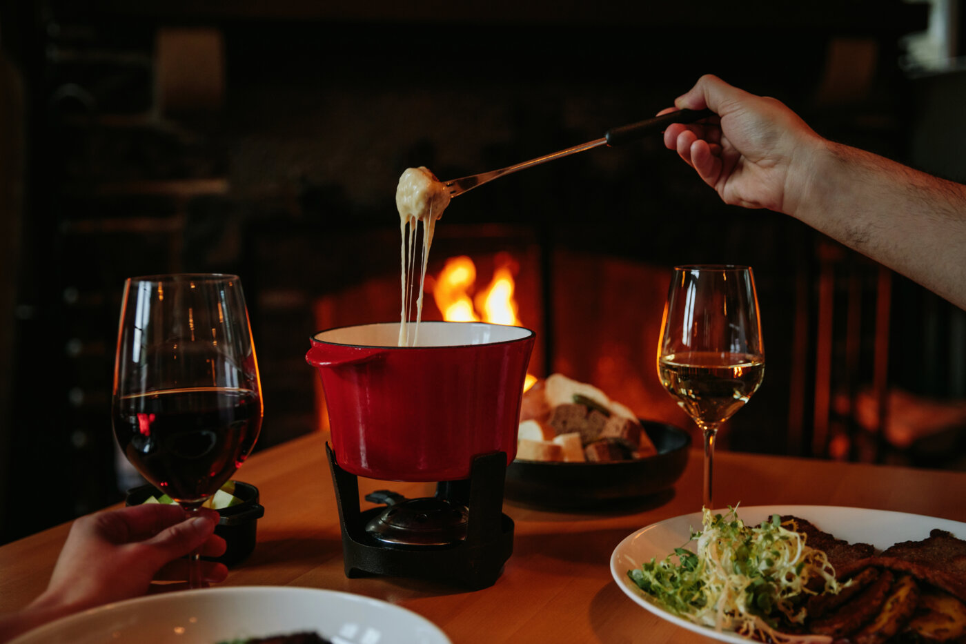 https://www.avenuecalgary.com/wp-content/uploads/2023/01/WaldhausRestaurant_Fondue3_ChrisAmat_2019.jpg