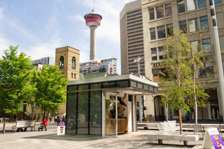 A Major Açai Bowl and Smoothie Brand Has Launched a PopUp in Downtown