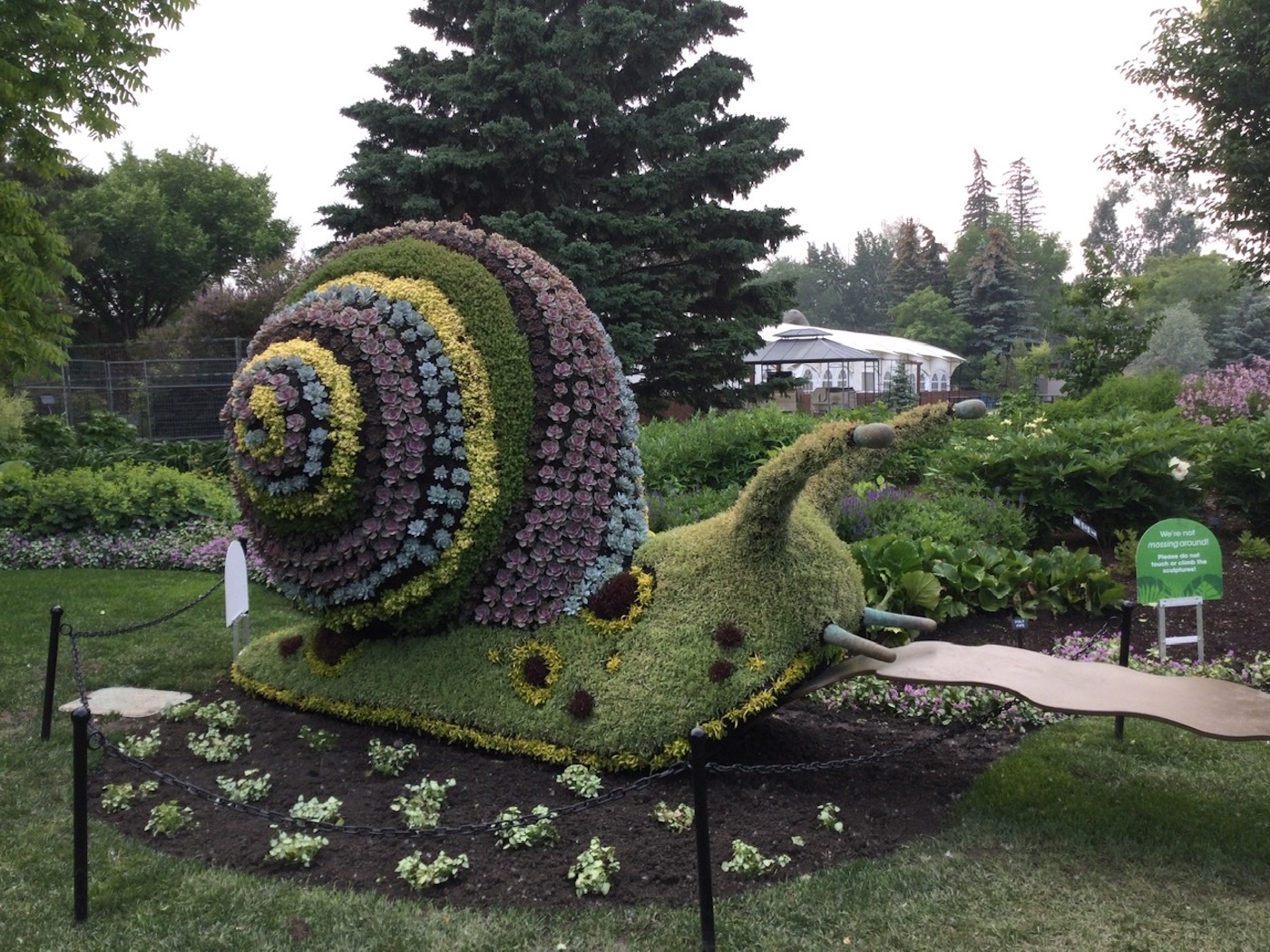 There are Huge Animal Plant Sculptures at the Wilder Institute/Calgary Zoo  This Summer - Avenue Calgary