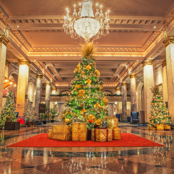 Palliser Christmas Lobby 2021