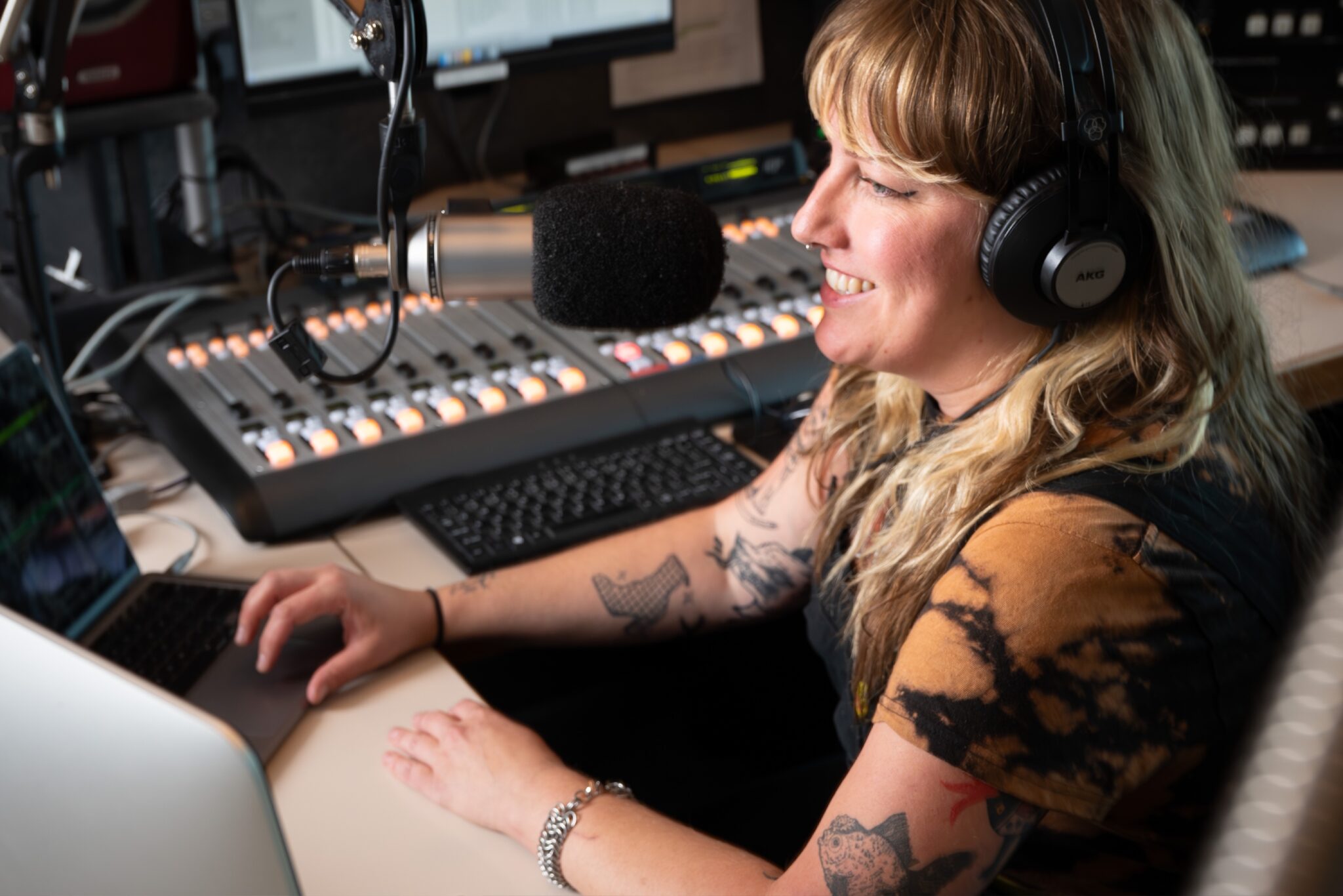 Putting the Community in Community Radio - Avenue Calgary