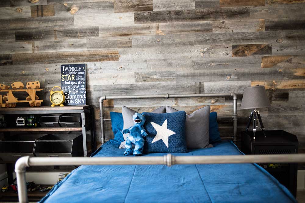 A look inside Carlsen’s son’s bedroom.