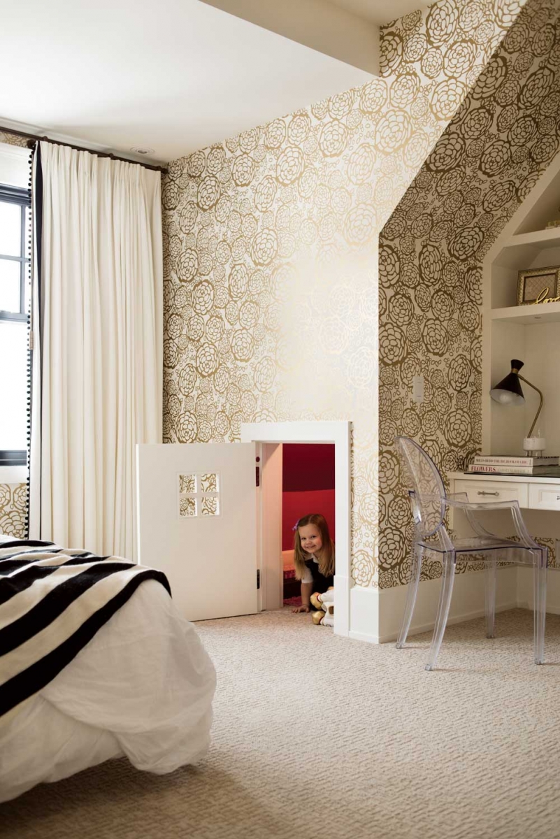 “Petal Pusher” patterned wallpaper by Hygge & West adds visual pop to Carlsen’s daughter’s bedroom.