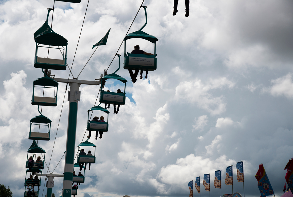 One the Skyride you coast blissfully above all the chaos of the midway below you. It's especially nice at the end of the day when you just couldn’t possibly walk the length of the park one more time and want a lift to the Erlton exit.