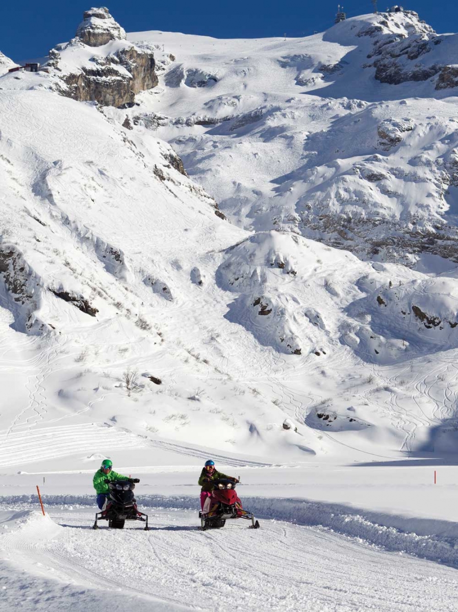 Electric snowmobiles at Titlis.